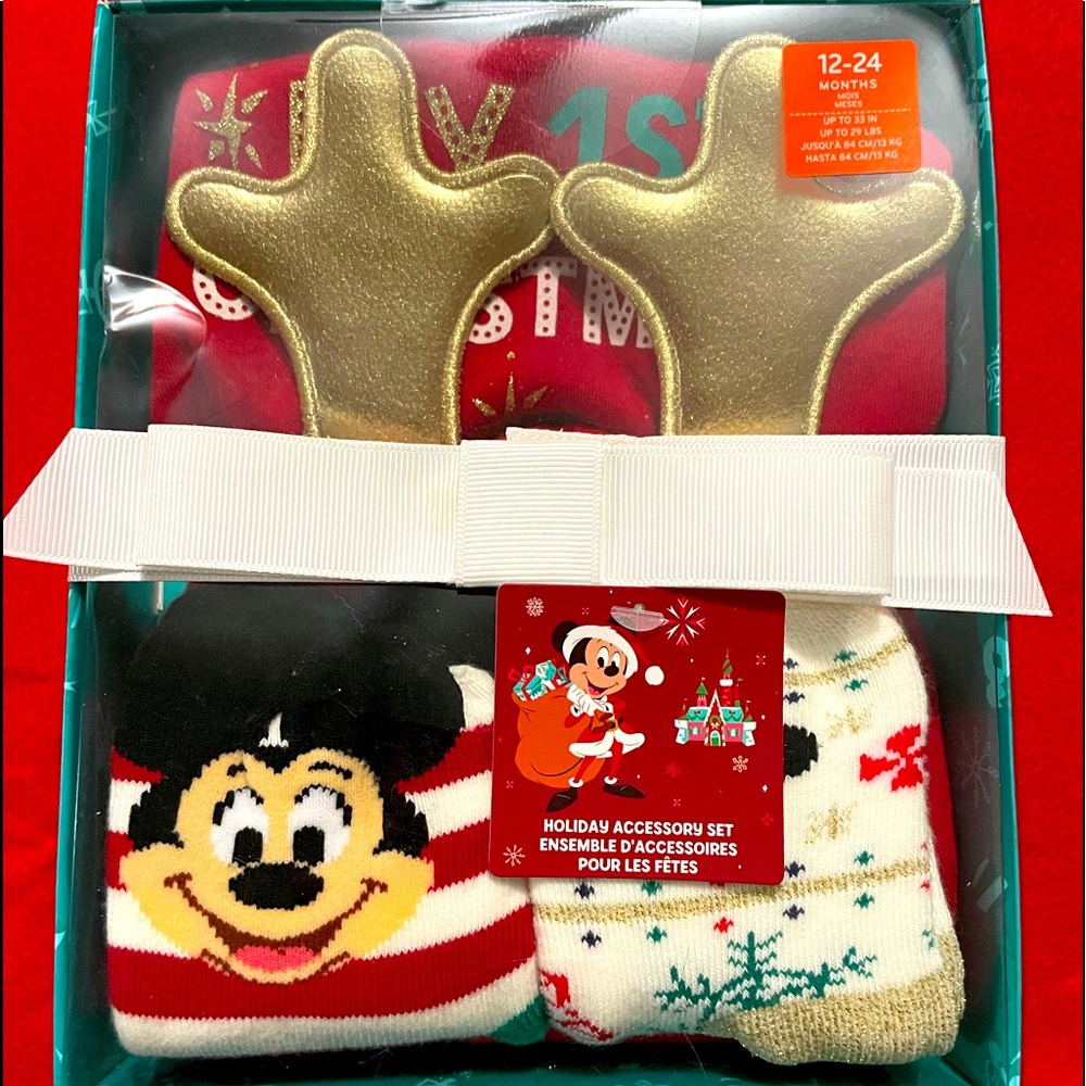 Baby’s 1st Christmas Accessory Set